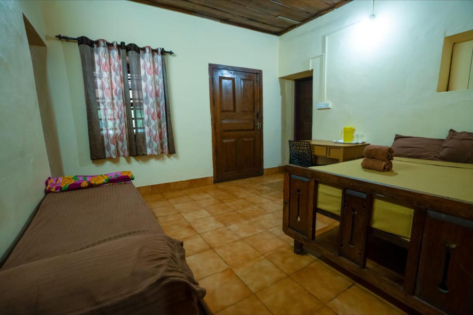 Hill Valley Farm House Nelliyampathy Exterior photo
