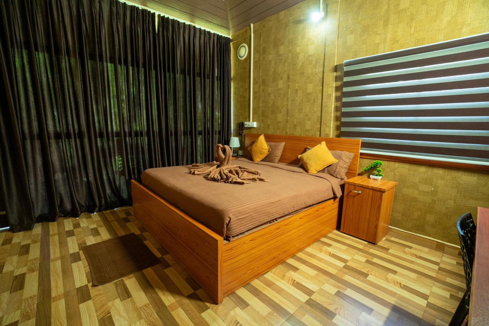 Hill Valley Farm House Nelliyampathy Exterior photo