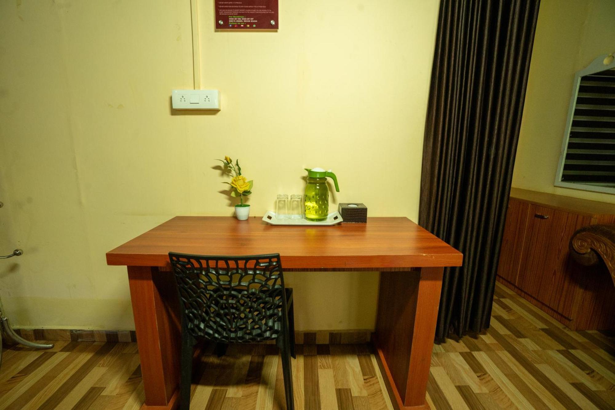 Hill Valley Farm House Nelliyampathy Exterior photo