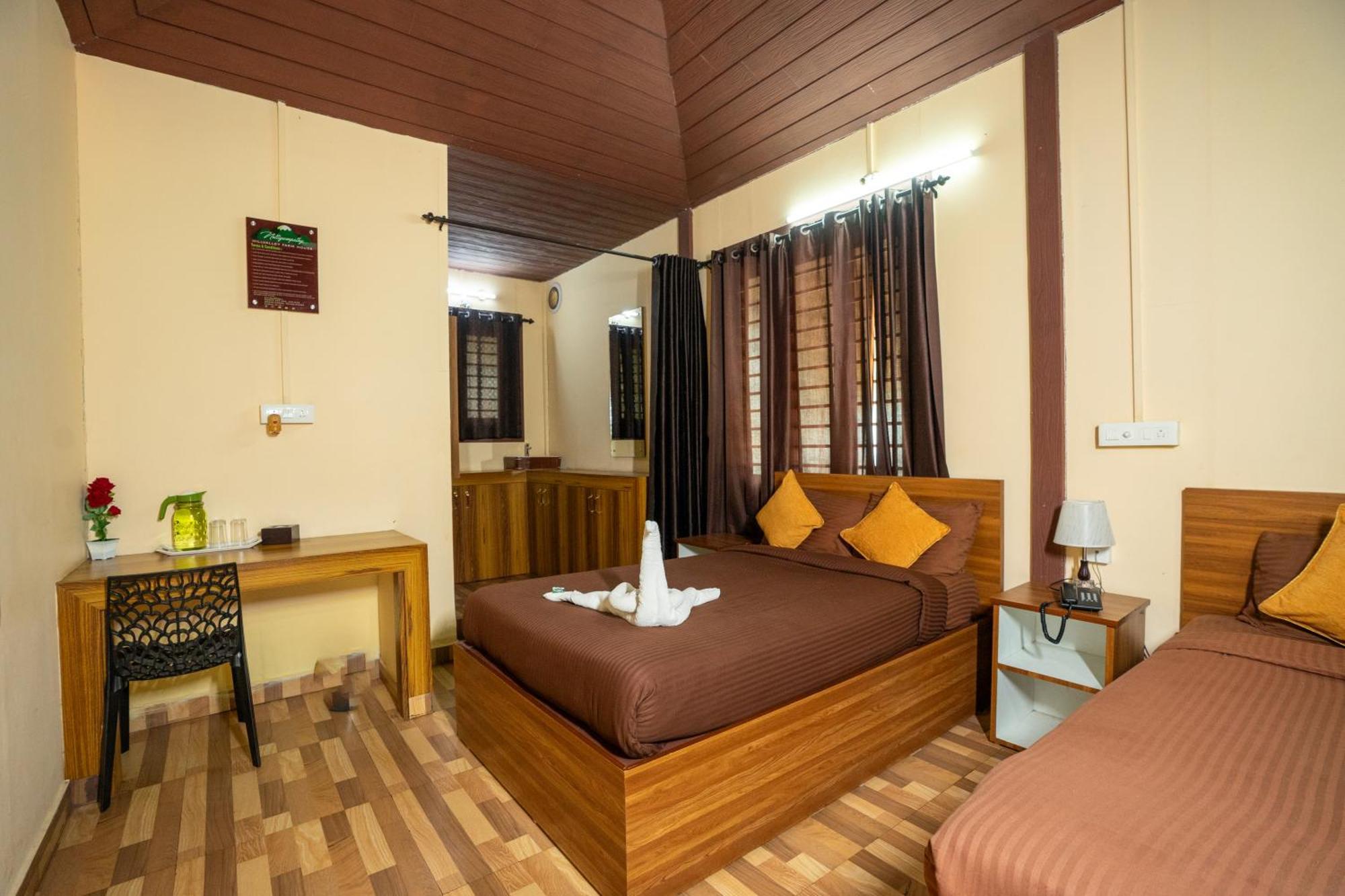 Hill Valley Farm House Nelliyampathy Exterior photo